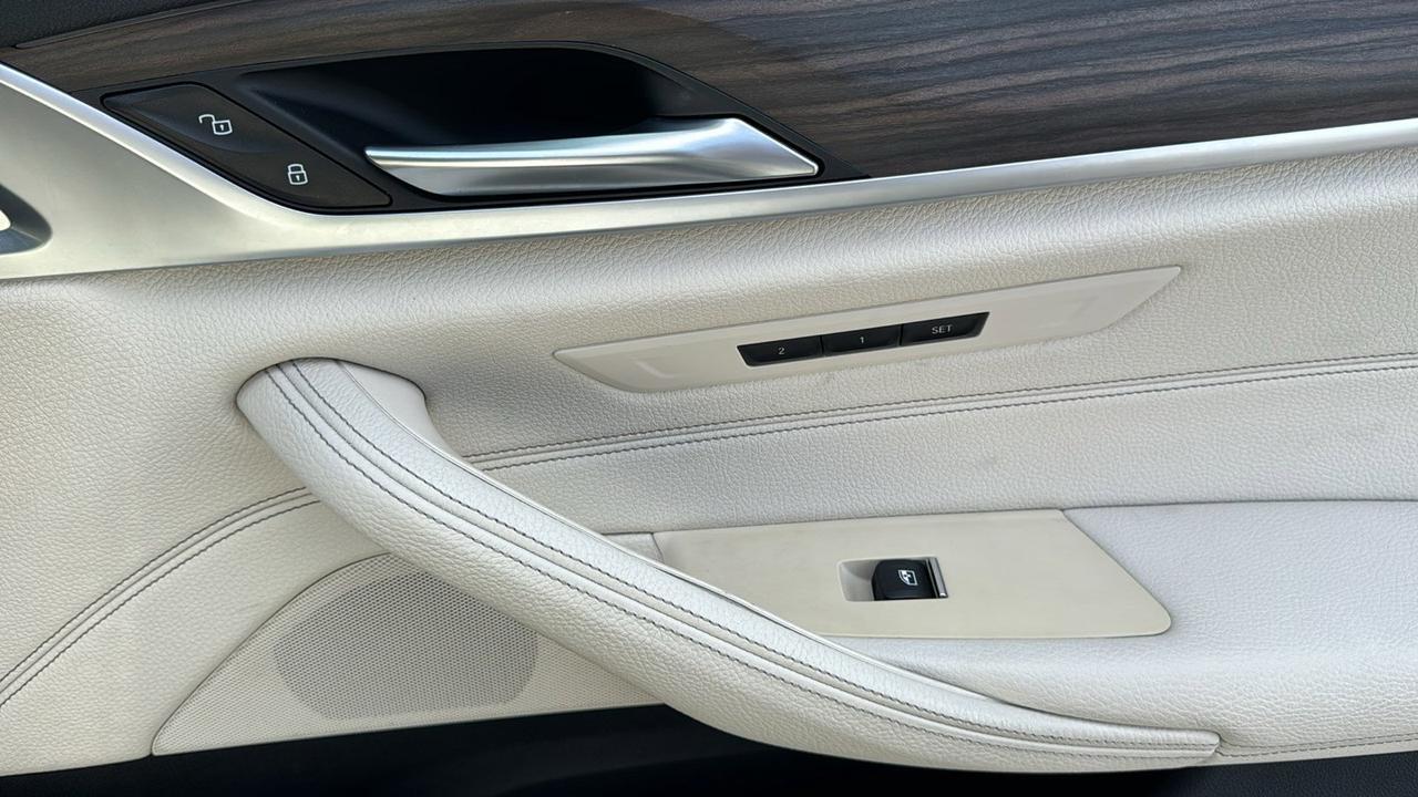 2018 BMW 5 Series 530e iPerformance San Antonio TX