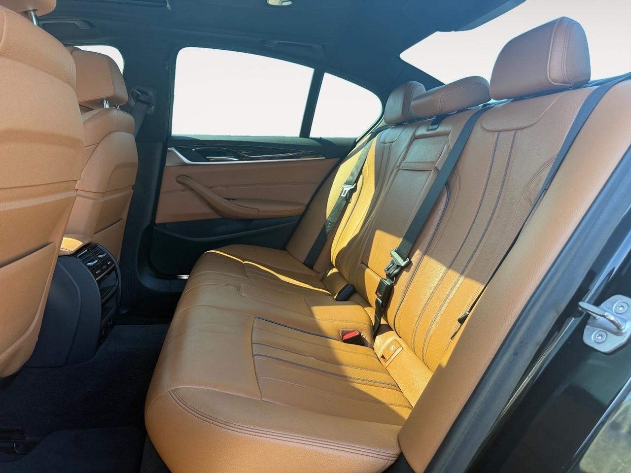 2018 BMW 5 Series 530i, HEATED SEATS, BLUETOOTH, POWER LIFTGATE, BACKUP CAMERA, POWER FOLDING MIRRORS, POWER MIRRORS, SUNROOF, KEYLESS START, FLOOR MATS, THIS BLACK BEAUTY IS READY TO BE DROVE! Norfolk VA