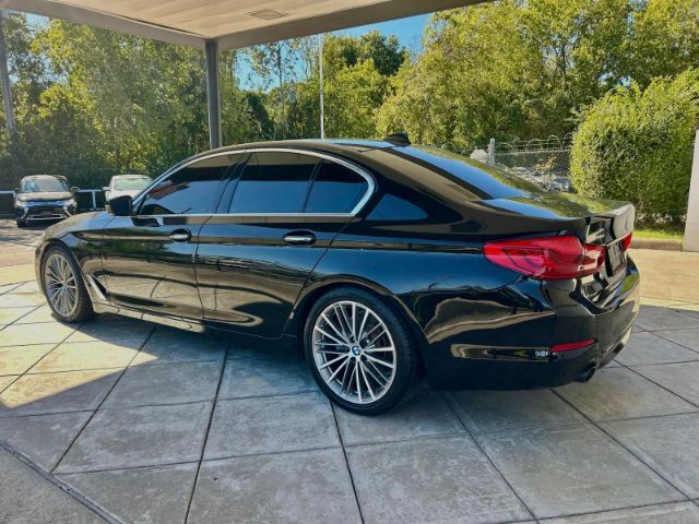 2018 BMW 5-Series 530i