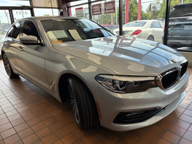 2018 BMW 530i 530i