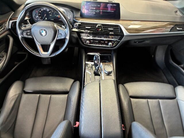 2018 BMW 530i 530i