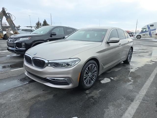 2018 BMW 530i xDrive LUXURY LINE