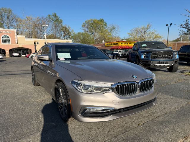 2018 BMW 530i xDrive LUXURY LINE