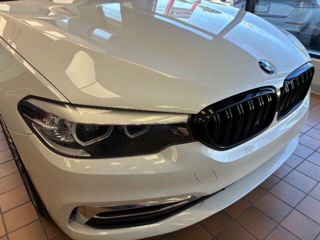 2018 BMW 540i LUXURY LINE
