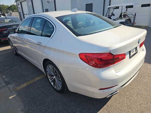 2018 BMW 540i LUXURY LINE