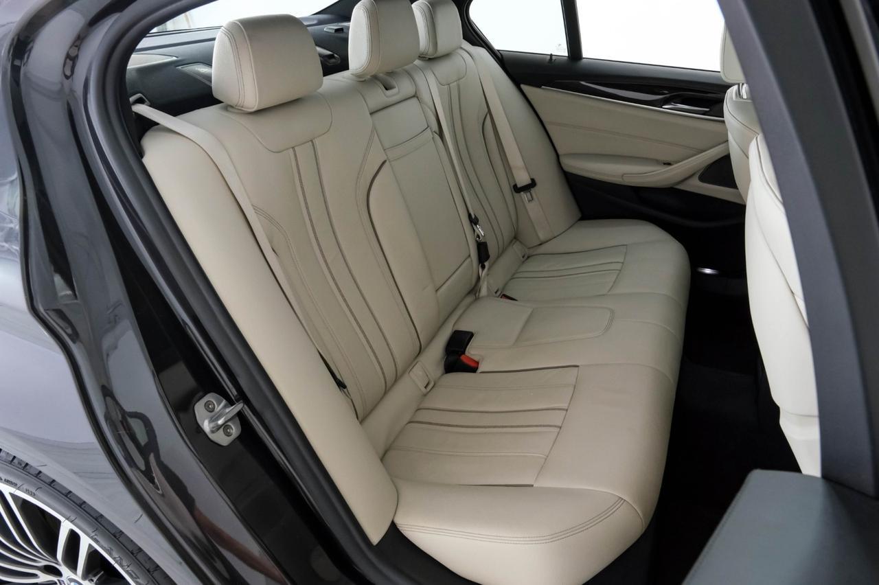 2018 BMW 540i xDrive AWD M SPORT PKG DRIVING ASSIST PLUS PKG EXECUTIVE PKG HEADUP DISPLAY BLIND SPOT ASSIST Carrollton TX