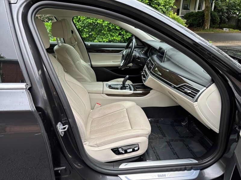 2018 BMW 7 Series 750i xDrive AWD w/ Executive Package Arlington VA