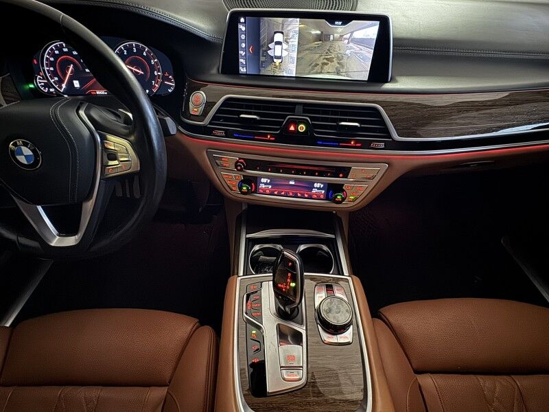 2018 BMW 7 Series 750i xDrive AWD w/ M Sport Package Arlington VA