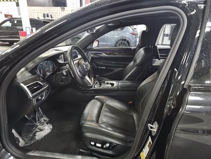 2018 BMW 7 Series M760i xDrive