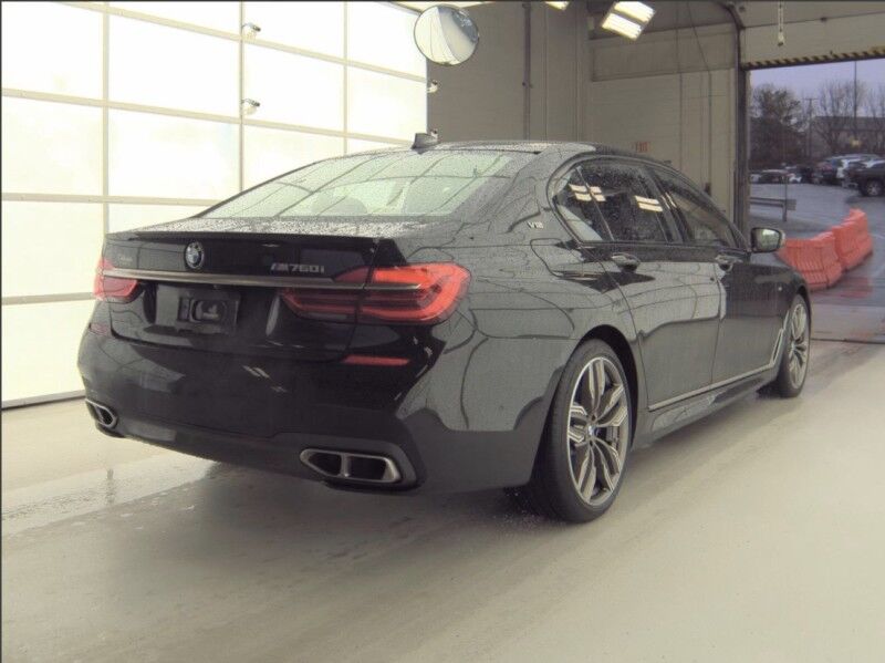 2018 BMW 7 Series M760i xDrive