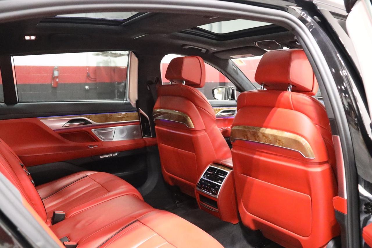 2018 BMW 750i xDrive M Sport Executive Pkg 4dr Sedan Skokie IL