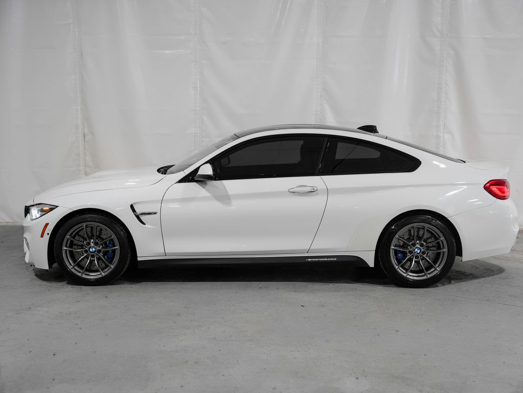 2018 BMW M4 Executive