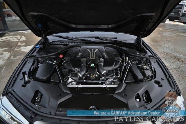 2018 BMW M550i AWD / AutoStart / Executive & Cold Weather Pkg / Heated & Cooled Leather Seats / Heated Steering / Sunroof / NAV / HUD / Harman Kardon Speakers / 22 Inch Blaque Diamond Wheels / Second Set of Rims & Tires Anchorage AK