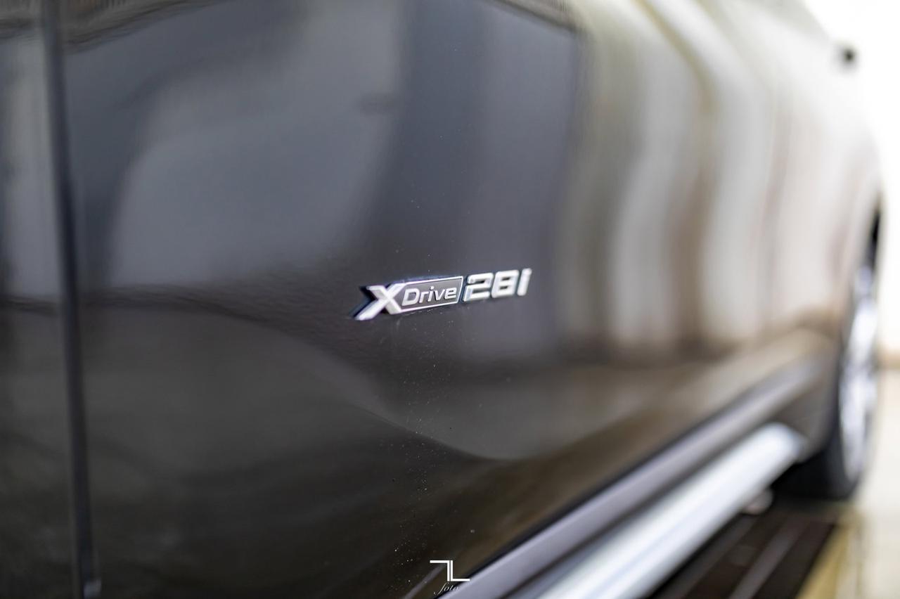 2018 BMW X1 xDrive 28i Leather BCam Heated Seats Red Deer AB