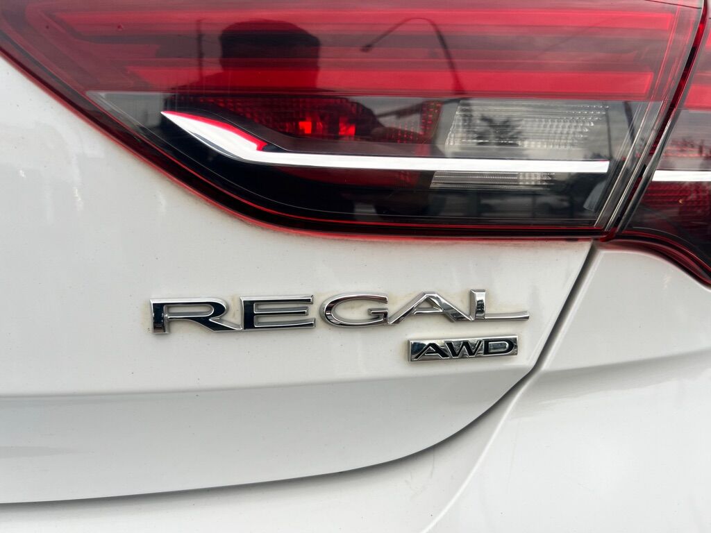 2018 BUICK REGAL SPORTBACK ESSENCE Des Moines WA