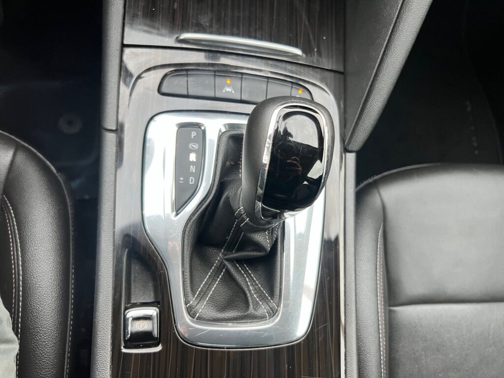 2018 BUICK REGAL SPORTBACK ESSENCE Des Moines WA