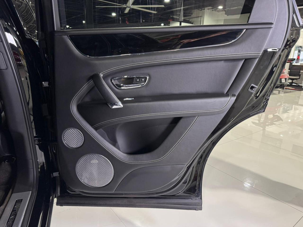 2018 Bentley Bentayga Activity Edition W12 Naim For Bentley audio system, cooled seats, 360 degree camera system & MORE!!! Fort Lauderdale FL