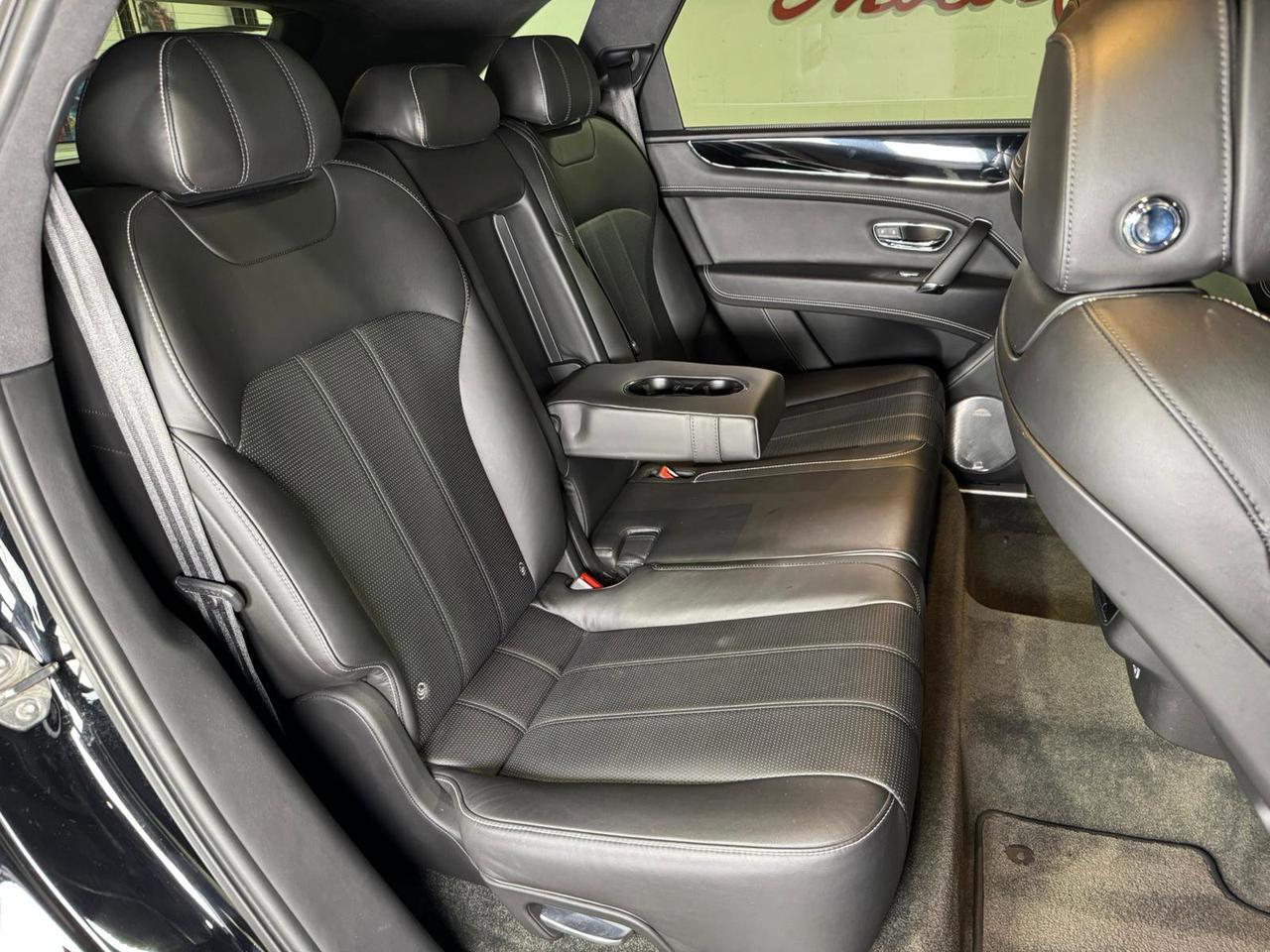 2018 Bentley Bentayga Activity Edition W12 Naim For Bentley audio system, cooled seats, 360 degree camera system & MORE!!! Fort Lauderdale FL
