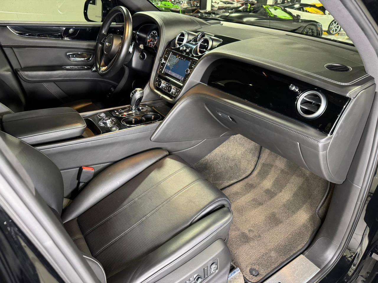2018 Bentley Bentayga Activity Edition W12 Naim For Bentley audio system, cooled seats, 360 degree camera system & MORE!!! Fort Lauderdale FL