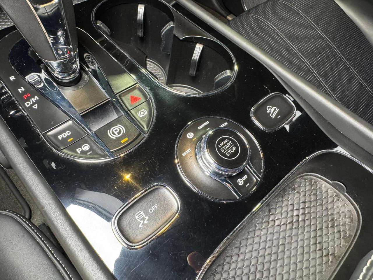 2018 Bentley Bentayga Activity Edition W12 Naim For Bentley audio system, cooled seats, 360 degree camera system & MORE!!! Fort Lauderdale FL
