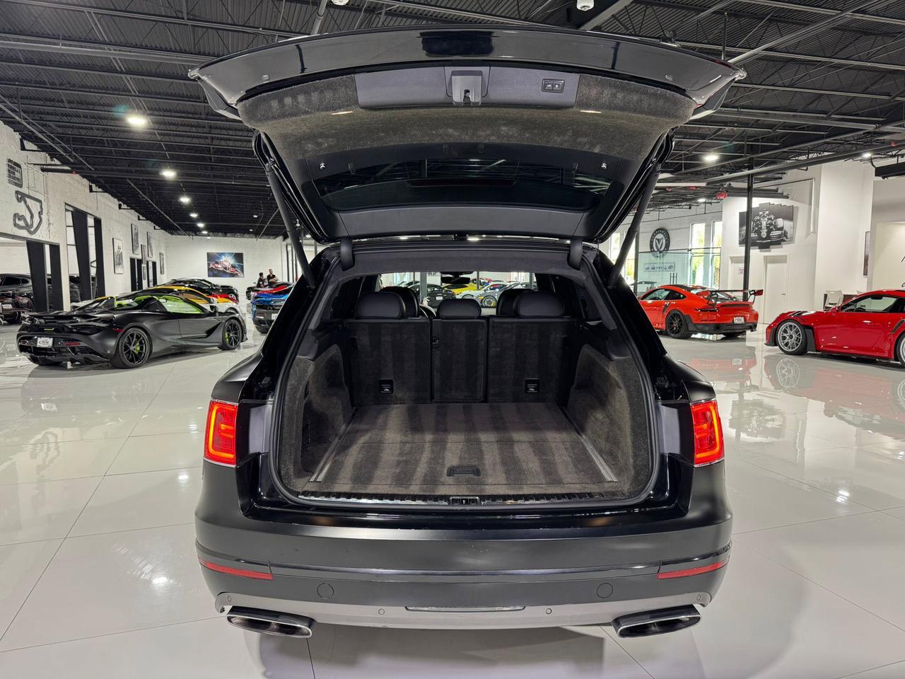 2018 Bentley Bentayga Activity Edition W12 Naim For Bentley audio system, cooled seats, 360 degree camera system & MORE!!! Fort Lauderdale FL