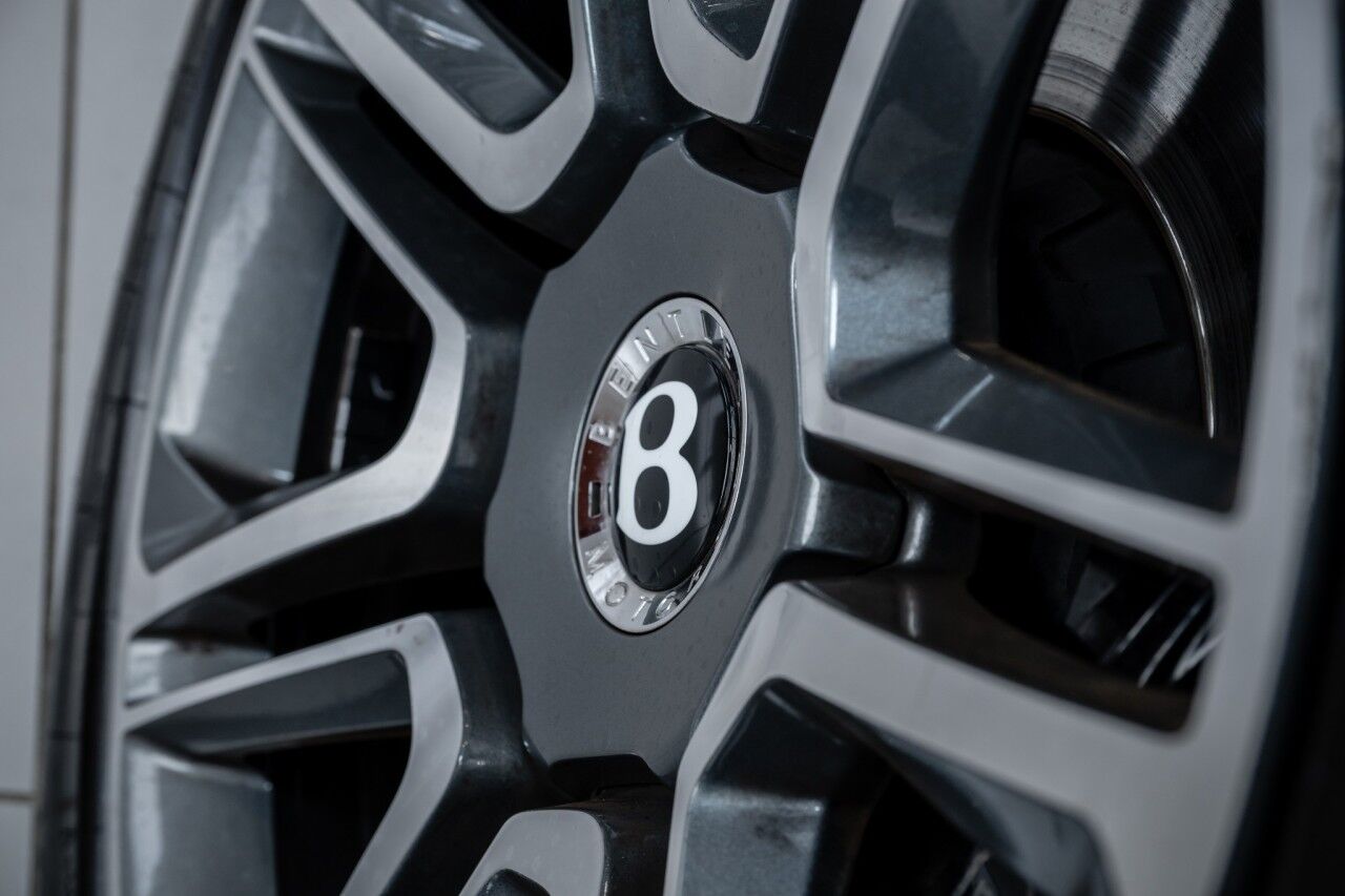 2018 Bentley Bentayga W12 Signature, 3rd Row Seating Springfield NJ