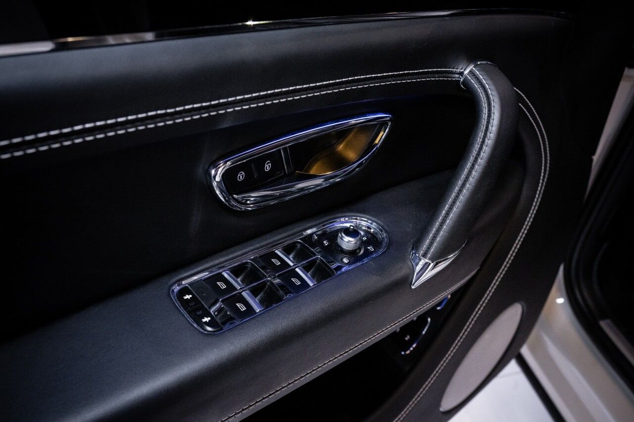 2018 Bentley Bentayga W12 Signature, 3rd Row Seating Springfield NJ