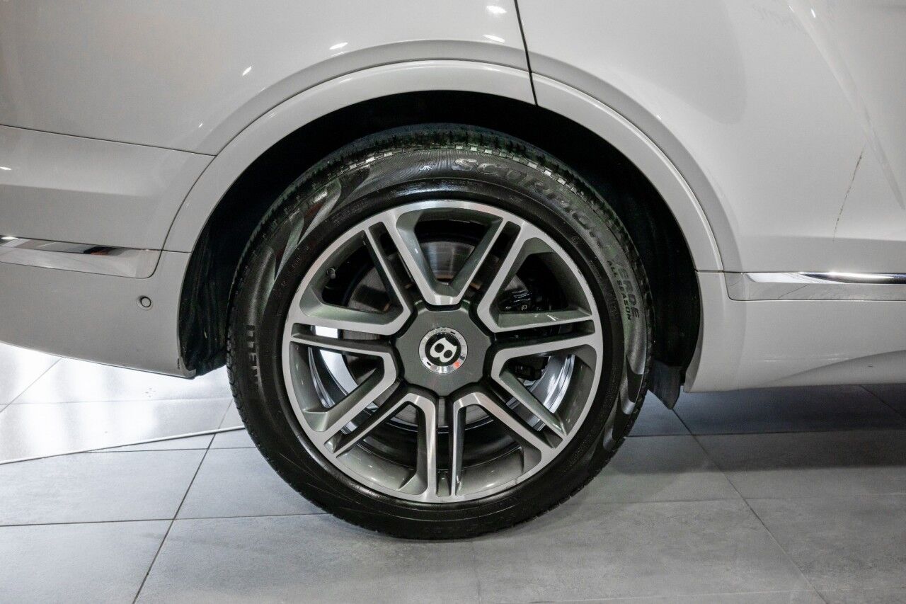 2018 Bentley Bentayga W12 Signature, 3rd Row Seating Springfield NJ