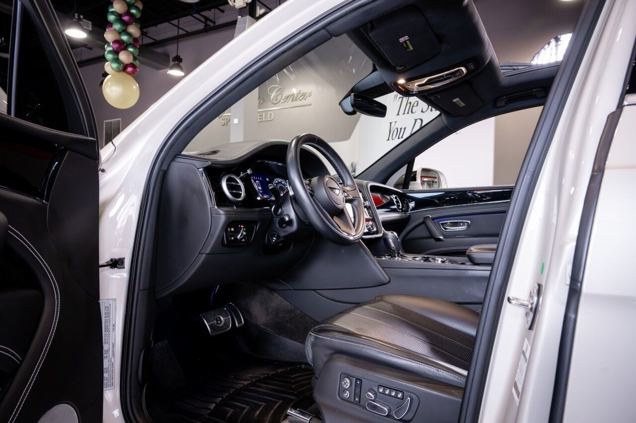 2018 Bentley Bentayga W12 Signature, 3rd Row Seating Springfield NJ