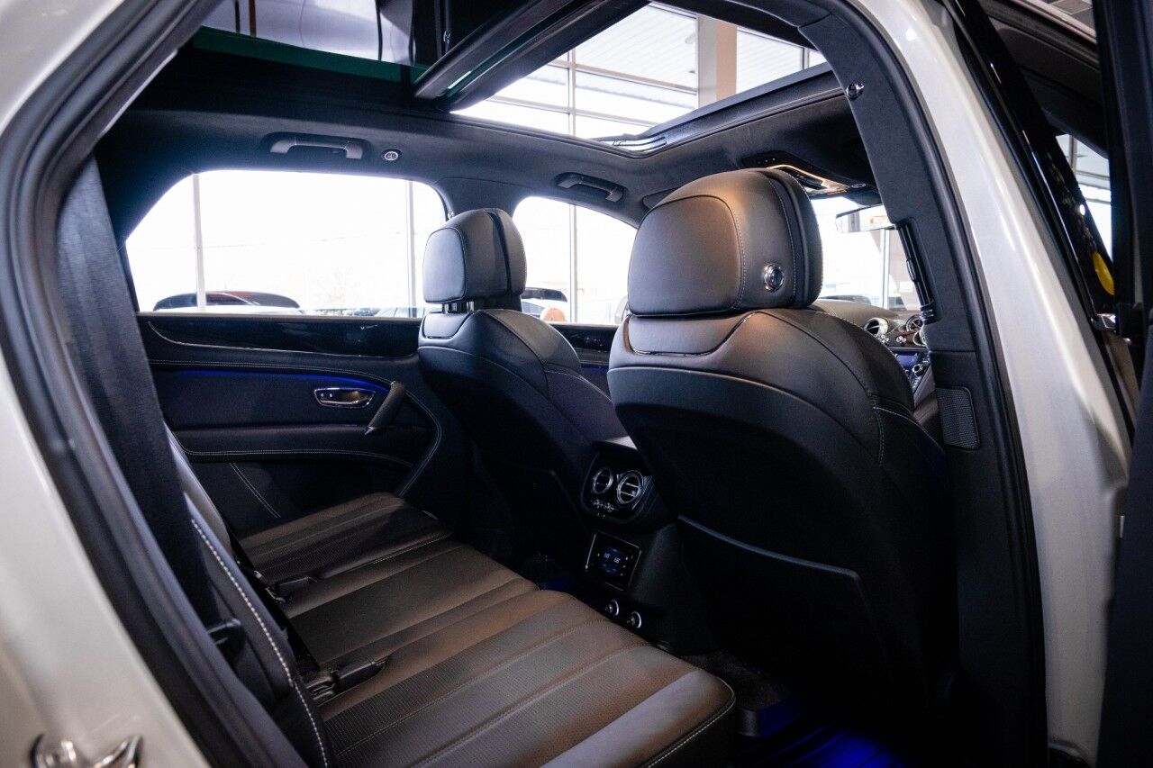 2018 Bentley Bentayga W12 Signature, 3rd Row Seating Springfield NJ