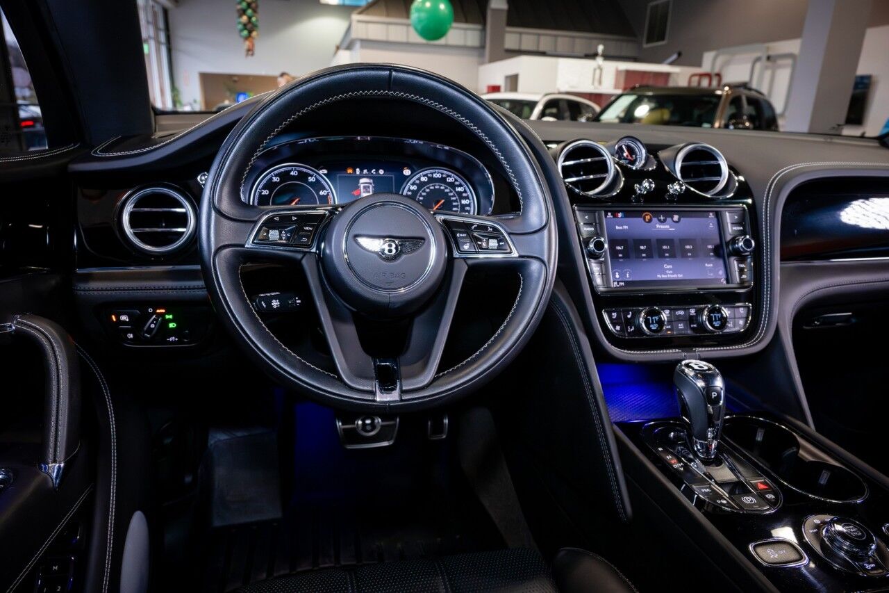 2018 Bentley Bentayga W12 Signature, 3rd Row Seating Springfield NJ