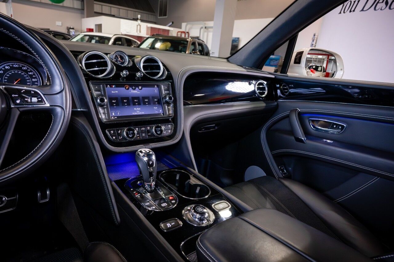 2018 Bentley Bentayga W12 Signature, 3rd Row Seating Springfield NJ