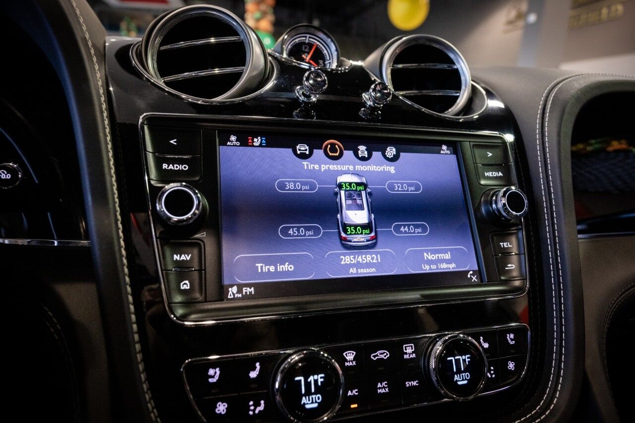 2018 Bentley Bentayga W12 Signature, 3rd Row Seating Springfield NJ