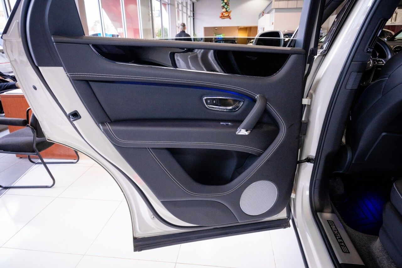 2018 Bentley Bentayga W12 Signature, 3rd Row Seating Springfield NJ