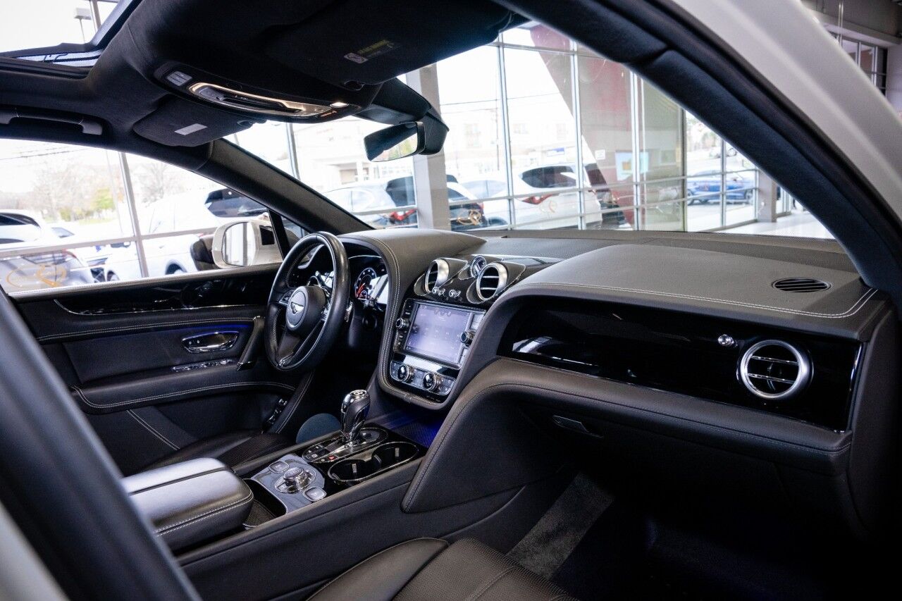 2018 Bentley Bentayga W12 Signature, 3rd Row Seating Springfield NJ