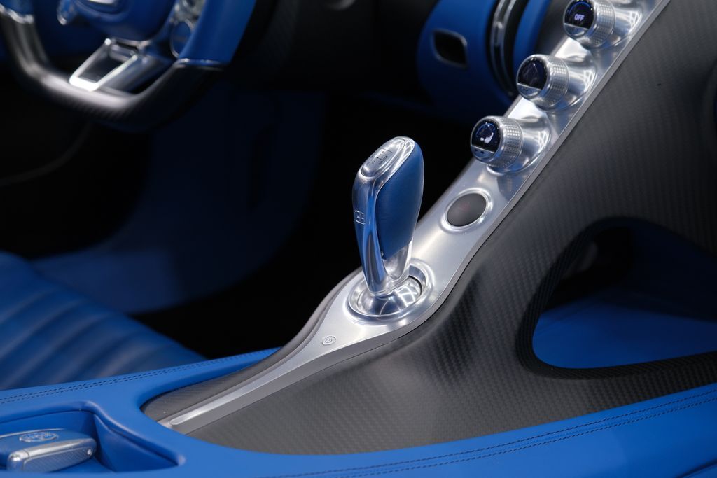 2018 Bugatti CHIRON Exposed Carbon Fiber Miami FL