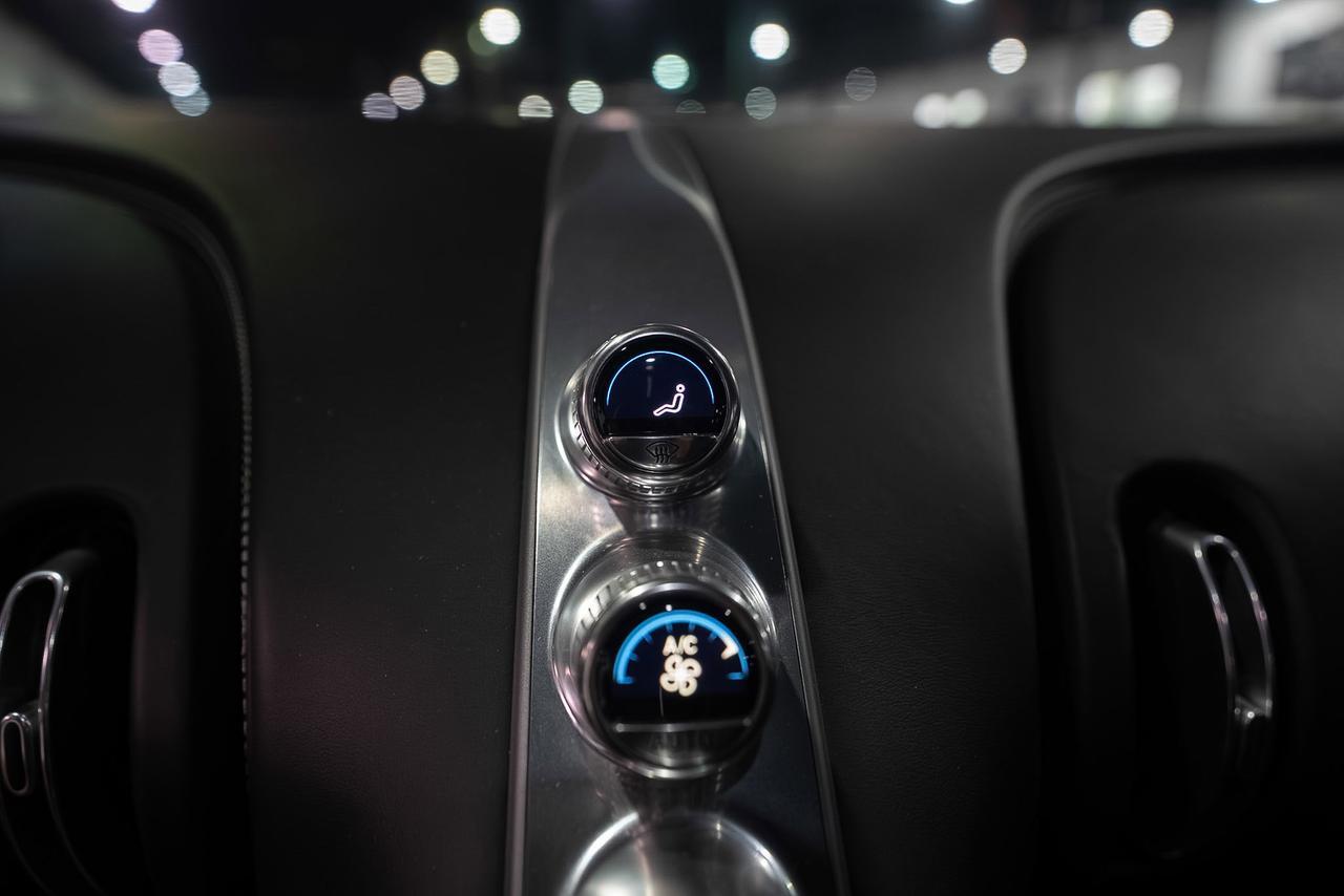 2018 Bugatti Chiron Nocturne paint, Sprint Blue Effect accenting, Beluga Black leather interior AND MUCH MORE!!! Fort Lauderdale FL