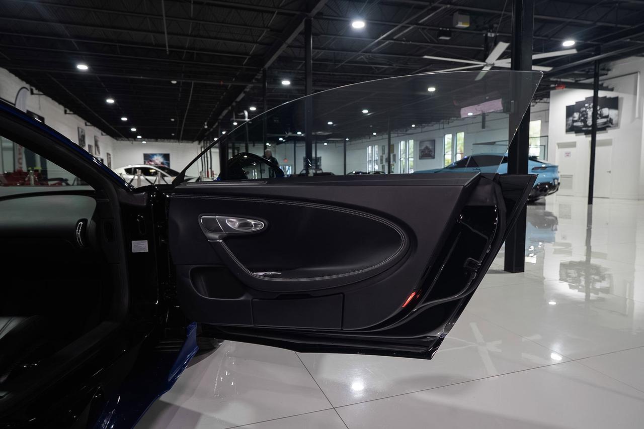 2018 Bugatti Chiron Nocturne paint, Sprint Blue Effect accenting, Beluga Black leather interior AND MUCH MORE!!! Fort Lauderdale FL