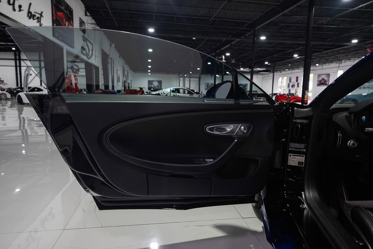 2018 Bugatti Chiron Nocturne paint, Sprint Blue Effect accenting, Beluga Black leather interior AND MUCH MORE!!! Fort Lauderdale FL