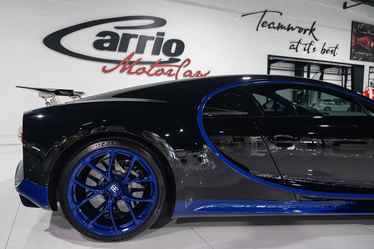 2018 Bugatti Chiron Nocturne paint, Sprint Blue Effect accenting, Beluga Black leather interior AND MUCH MORE!!! Fort Lauderdale FL