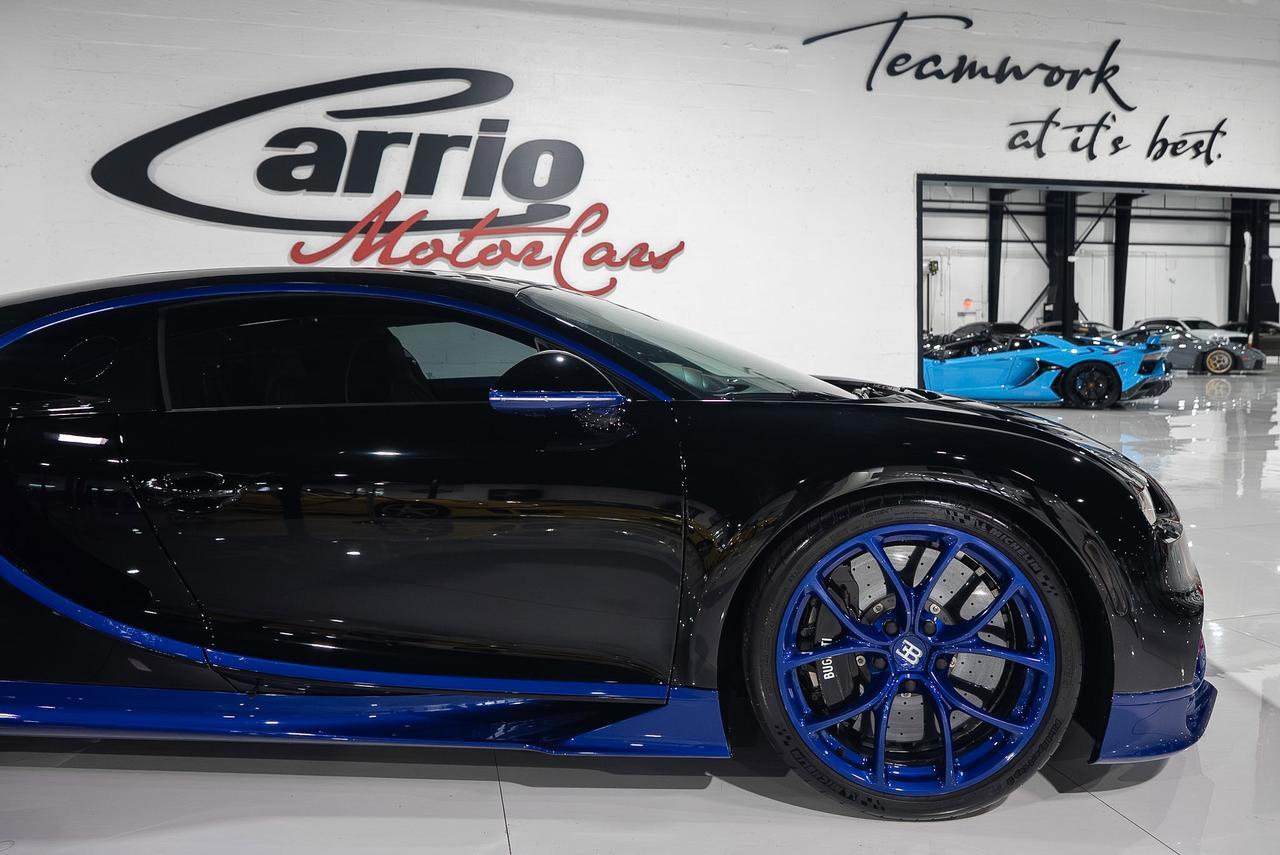 2018 Bugatti Chiron Nocturne paint, Sprint Blue Effect accenting, Beluga Black leather interior AND MUCH MORE!!! Fort Lauderdale FL