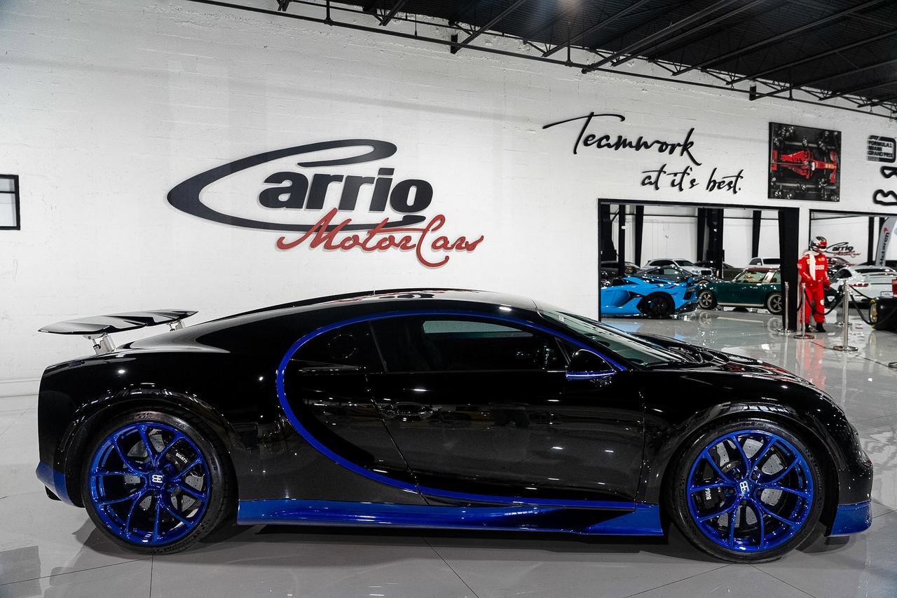 2018 Bugatti Chiron Nocturne paint, Sprint Blue Effect accenting, Beluga Black leather interior AND MUCH MORE!!! Fort Lauderdale FL