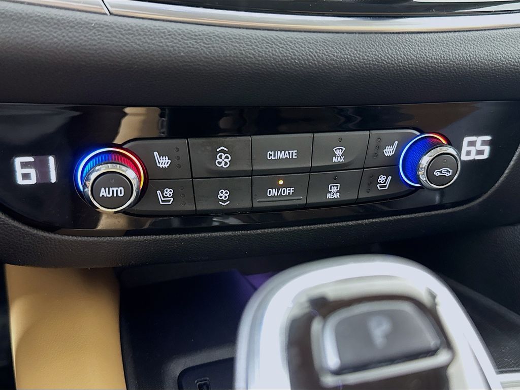 2018 Buick Enclave Premium photo 15