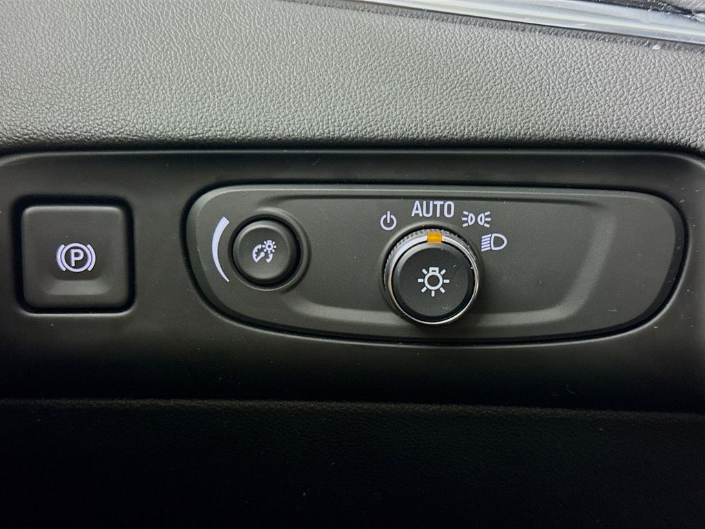 2018 Buick Enclave Premium photo 8