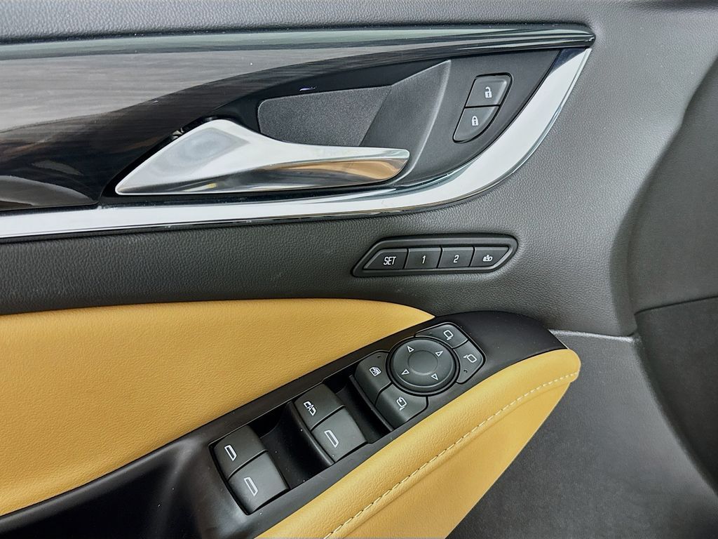 2018 Buick Enclave Premium photo 17