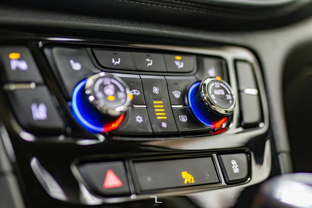 2018 Buick Encore AWD Premium Leather Roof Nav BCam Red Deer AB