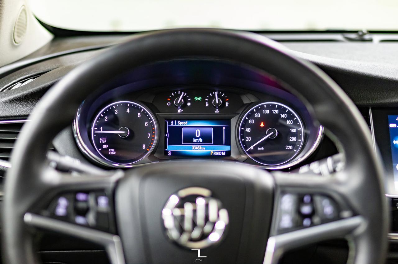 2018 Buick Encore AWD Premium Leather Roof Nav BCam Red Deer AB