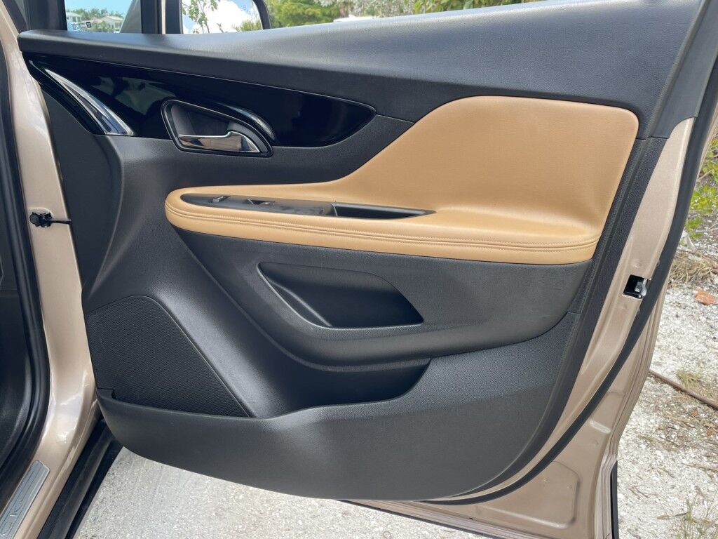 2018 Buick Encore Essence~CLEAN CAR-FAX~BLUETOOTH~BLIND SPOT WARNING~CRUISE CONTROL~REARVIEW CAMERA Sarasota FL