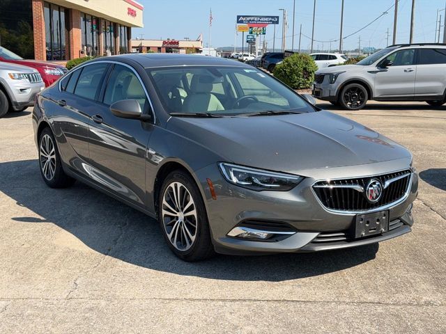 2018 Buick Regal Sportback Essence