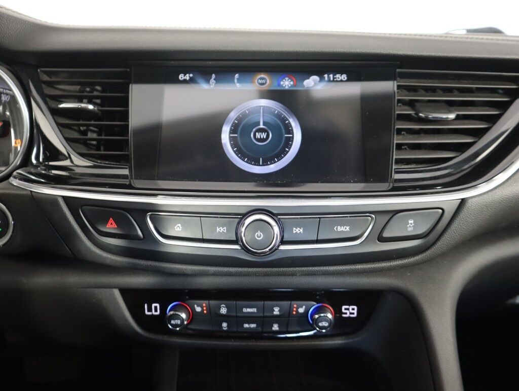 2018 Buick Regal Sportback Essence w/Moonroof Maumee OH